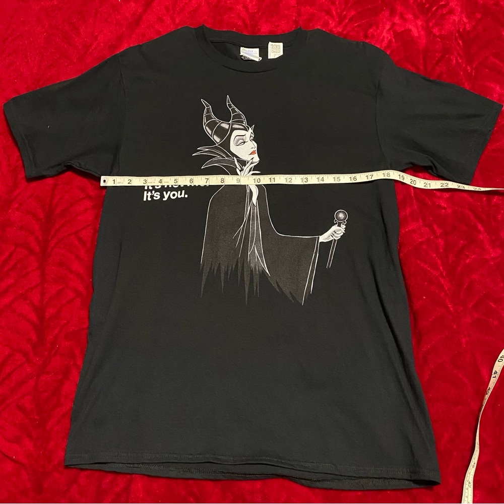 NWT Medium Adult Disney It’s not me it’s you tshirt Black Perfect for a break up - Picture 3 of 12